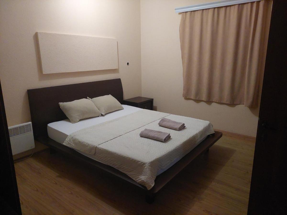 Shale Apartments And Rooms Гевгелия Экстерьер фото